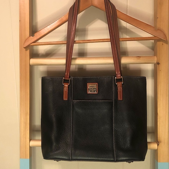 Dooney & Bourke Handbags - Dooney & Bourke leather black and brown handbag red interior Lexington